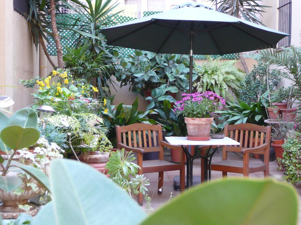 Ferienwohnung The Patio Barcelona Exterior foto