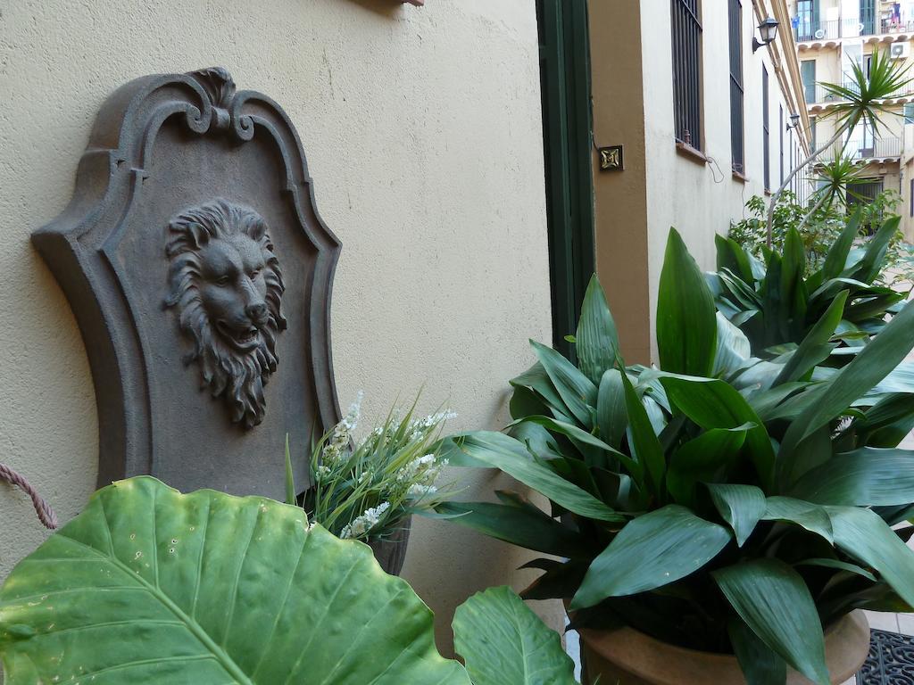 Ferienwohnung The Patio Barcelona Exterior foto